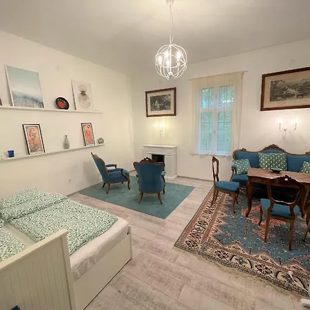 Bagolyvar Holiday home Balatonszemes