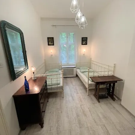 Bagolyvar Holiday home